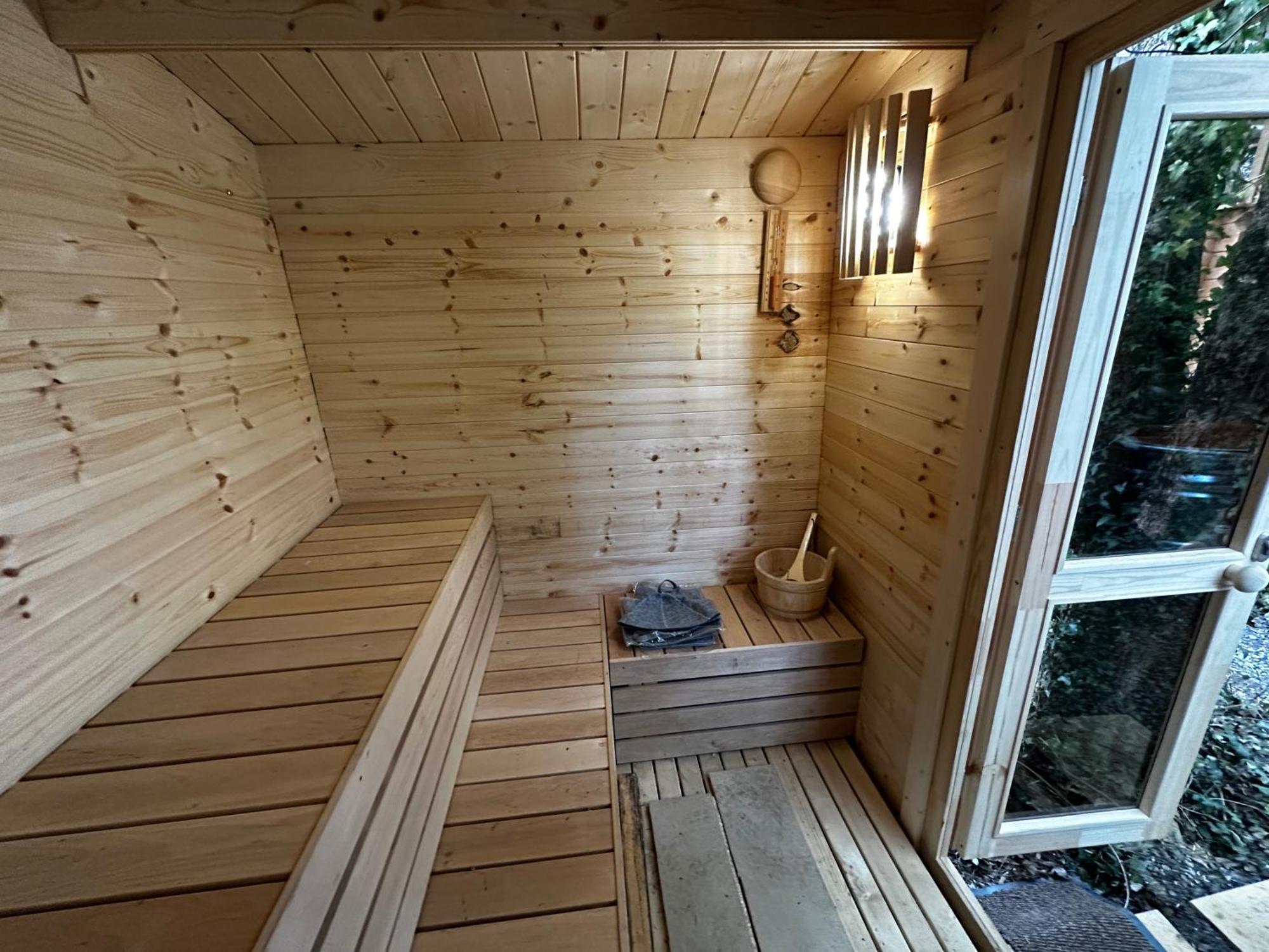 Retro Private Lodge With Hot Tub Nr Dartmoor Newton Abbot Exterior foto